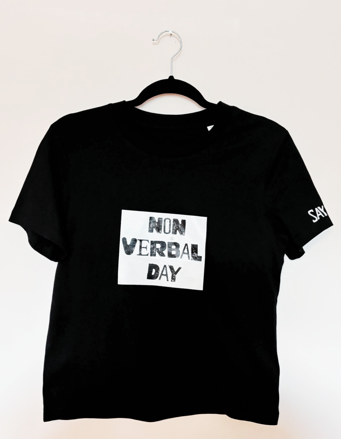 NON VERBAL DAY T SHIRT